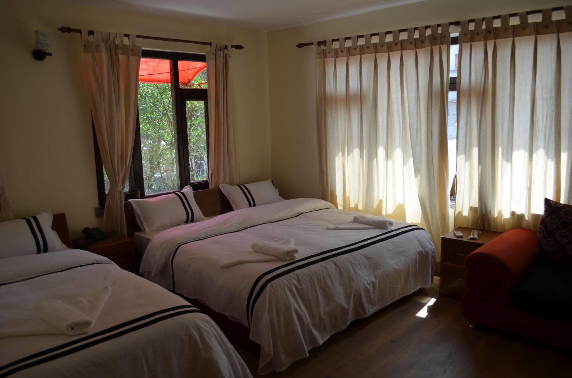 Hotel Amaryllis Kathmandu Exteriör bild
