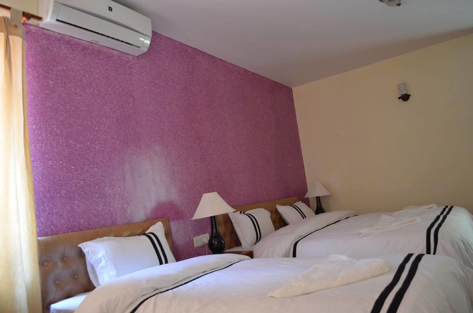 Hotel Amaryllis Kathmandu Exteriör bild