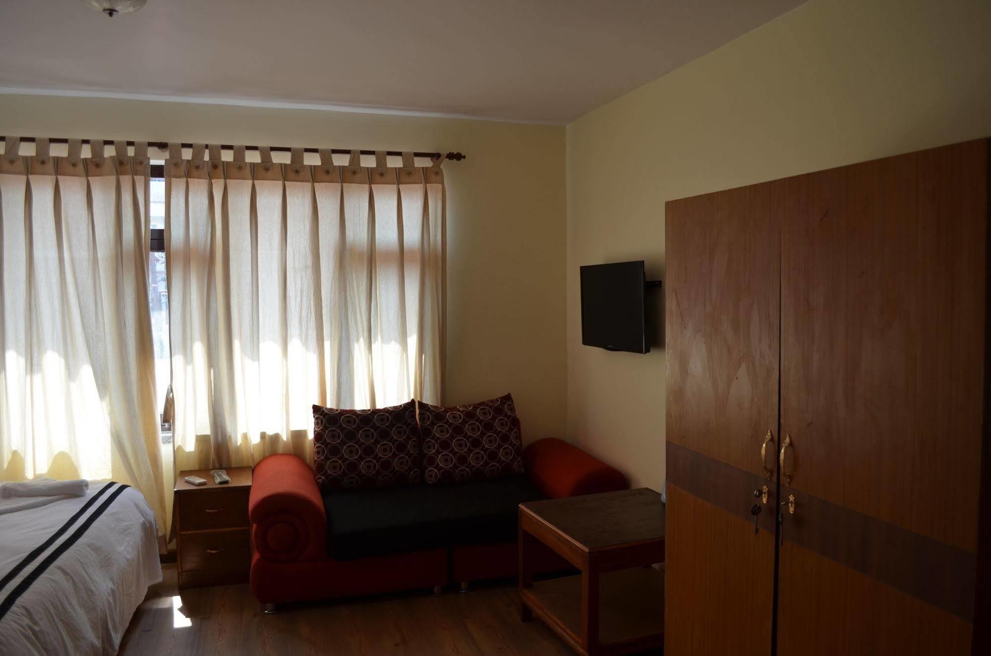 Hotel Amaryllis Kathmandu Exteriör bild