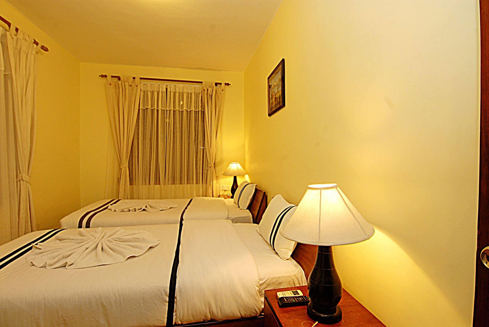 Hotel Amaryllis Kathmandu Exteriör bild